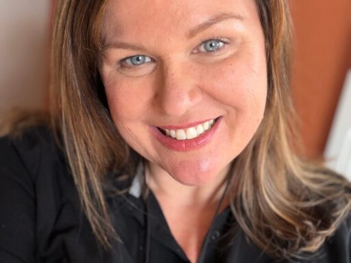 Owner and lead guide Elizabeth taking a selfie before a Crystal River food tour